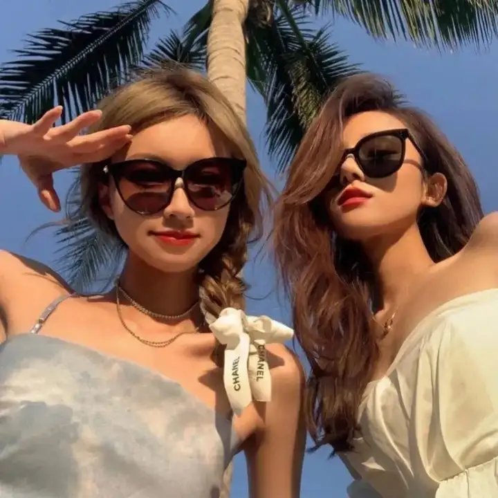 少女与海怪